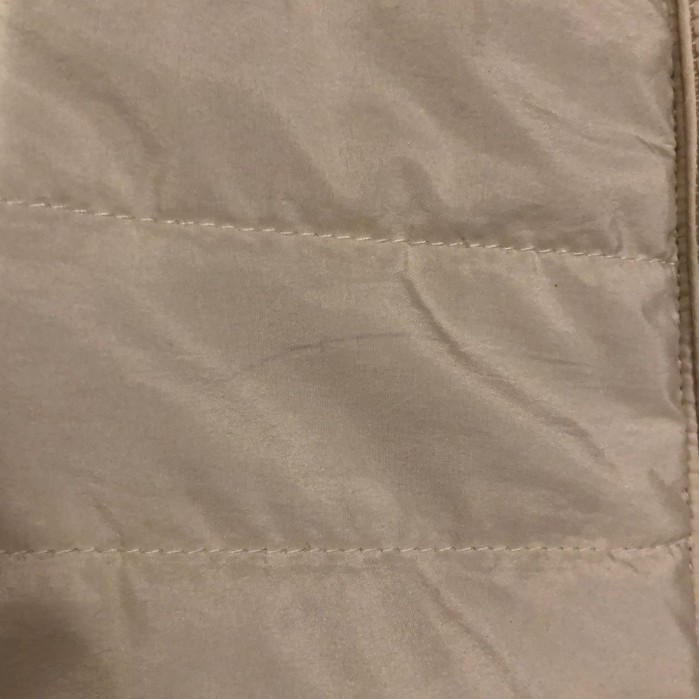 Vest - Picture 4 of 5